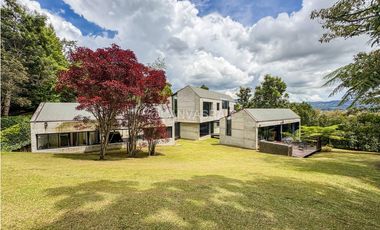 Casa Campestre en Parcelación La Ceja