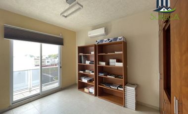 Casa en Venta en Fraccionamiento Privado Villa Montaña, Banderilla