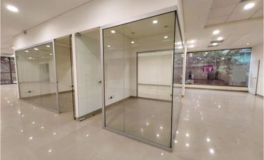 Venta de exclusiva oficina en Milla de oro 8373781