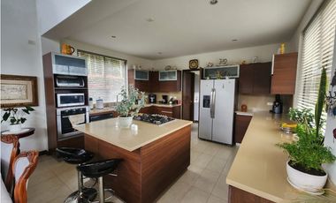 Casa en Arriendo Loma del Escobero Envigado