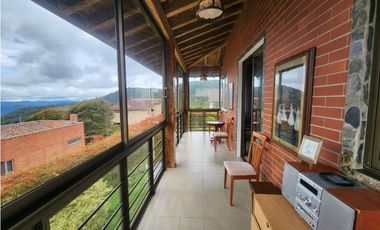 Casa en Arriendo Loma del Escobero Envigado
