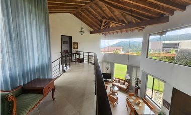 Casa en Arriendo Loma del Escobero Envigado