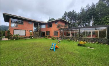Casa en Arriendo Loma del Escobero Envigado