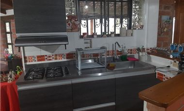 ARRIENDO CASA CAMPESTRE EN SABANETA SECTOR LOMA DE SAN JOSE