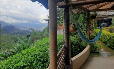 ARRIENDO CASA CAMPESTRE EN SABANETA SECTOR LOMA DE SAN JOSE
