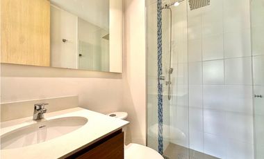 Espectacular apartamento remodelado Loma del indio