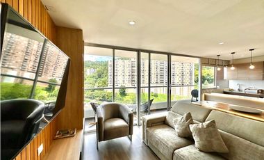 Espectacular apartamento remodelado Loma del indio