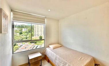 Espectacular apartamento remodelado Loma del indio