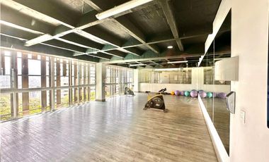 Espectacular apartamento remodelado Loma del indio