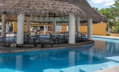 CASA CON DOBLE TERRENO EN CONJUNTO PALMAS DE MALLORCA, SOLEARES , MANZANILLO