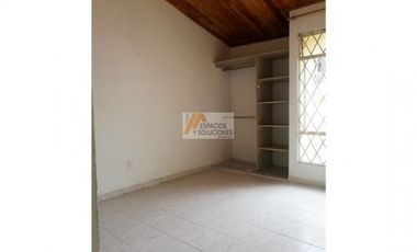 ARRIENDO CASA EN FLORIDABLANCA – TARRAGONA