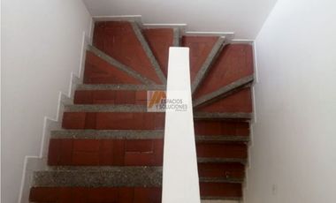 ARRIENDO CASA EN FLORIDABLANCA – TARRAGONA