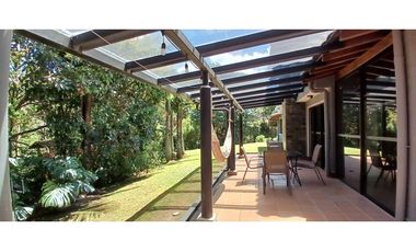 ¡Arriendo Casa Campestre en Envigado, El Escobero! 2 Niveles
