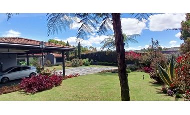 ¡Arriendo Casa Campestre en Envigado, El Escobero! 2 Niveles