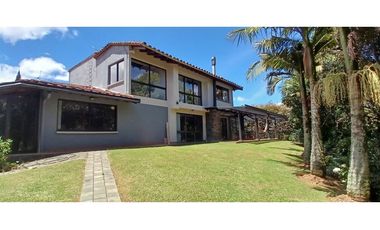 ¡Arriendo Casa Campestre en Envigado, El Escobero! 2 Niveles