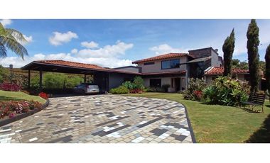 ¡Arriendo Casa Campestre en Envigado, El Escobero! 2 Niveles