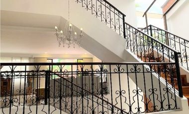Venta casa en Medellín, El Poblado - Los González.