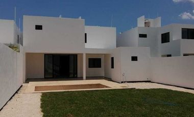 CASA EN RENTA EN PRIVADA EN ZONA COUNTRY