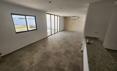 CASA EN RENTA EN PRIVADA EN ZONA COUNTRY