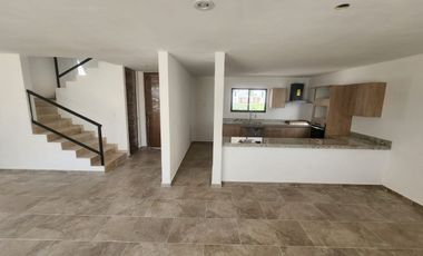 CASA EN RENTA EN PRIVADA EN ZONA COUNTRY