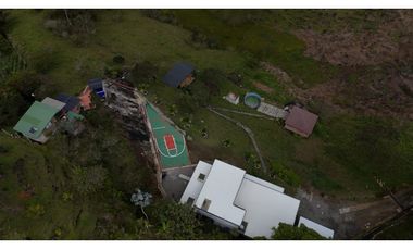 Casa Lote en Venta en Guatape