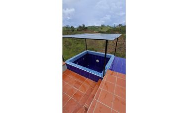 Casa Lote en Venta en Guatape