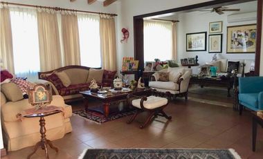 CASA INDEPENDIENTE EN VENTA EN RIOMAR