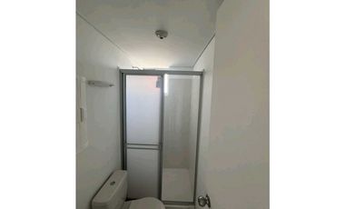 SE ARRIENDA APARTAMENTO EDF. MONTEVIDEO