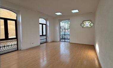 Col, La Concepción, Coyoacán, Casa catalogada con uso de suelo.