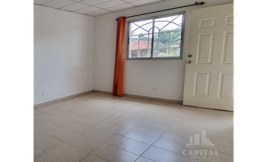 SE VENDE CASA EN LUCES DE ALBA ARRAIJN