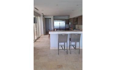 VENTA de Lujosa CASA con Piscina en BUENAVENTURA en RIO HATO - LH