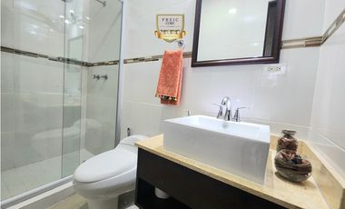 Venta de Apartamento Remodelado – PH Elevation, Costa del Este
