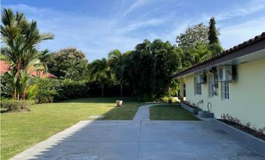 Alquiler de Casa en Río Hato,Santa Clara