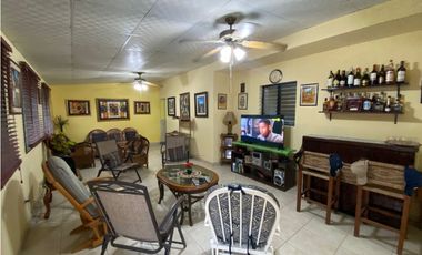 VILLA LUCRE / 565M / DOS NIVELES / BALCON / CUARTO Y BAÑO SERVICIO