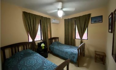 VILLA LUCRE / 565M / DOS NIVELES / BALCON / CUARTO Y BAÑO SERVICIO