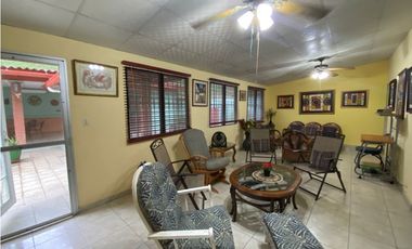 VILLA LUCRE / 565M / DOS NIVELES / BALCON / CUARTO Y BAÑO SERVICIO