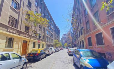 REMATE!!  OFICINA PRIMER PISO 80Mts2 STGO