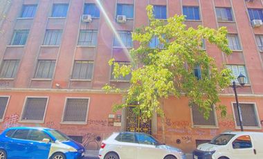 REMATE!!  OFICINA PRIMER PISO 80Mts2 STGO