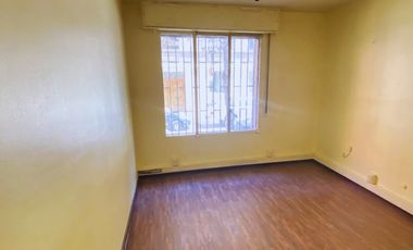 REMATE!!  OFICINA PRIMER PISO 80Mts2 STGO