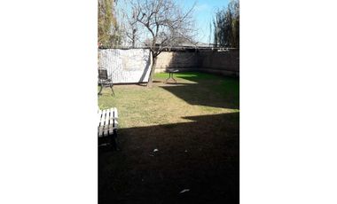 VENTA PERMUTA CASA EN Bº EL TREBOL EN LUJAN BS AS