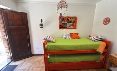 VENTA CHALET (4) AMB. - PERLA NORTE