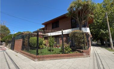 VENTA CHALET (4) AMB. - PERLA NORTE