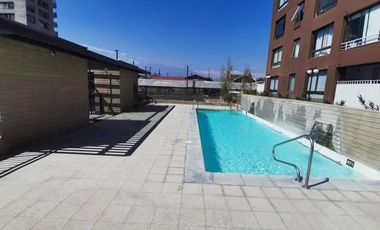 Se Arrienda DEPTO, patio privado, Fernandez Albano 775