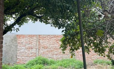 VENTA DE CASA CON AMPLIO TERRENO - PILAR