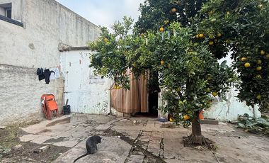 VENTA DE CASA CON AMPLIO TERRENO - PILAR