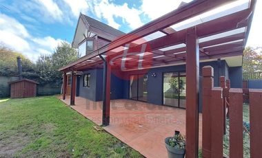 Casa en Arriendo en Barrio Ingles