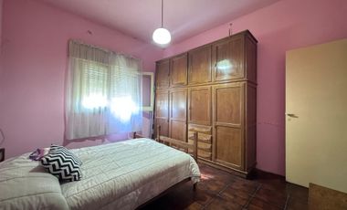 Venta casa 3 ambientes con patio y cochera