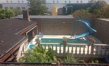 CASA 4 AMBIENTES CON QUINCHO Y PILETA  EN ALQUILER
