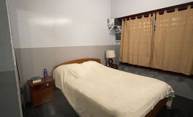 CASA AMPLIA CON PILETA Y QUINCHO