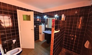 Venta Casa de 3 Amb a una cuadra del Mar lote 300m